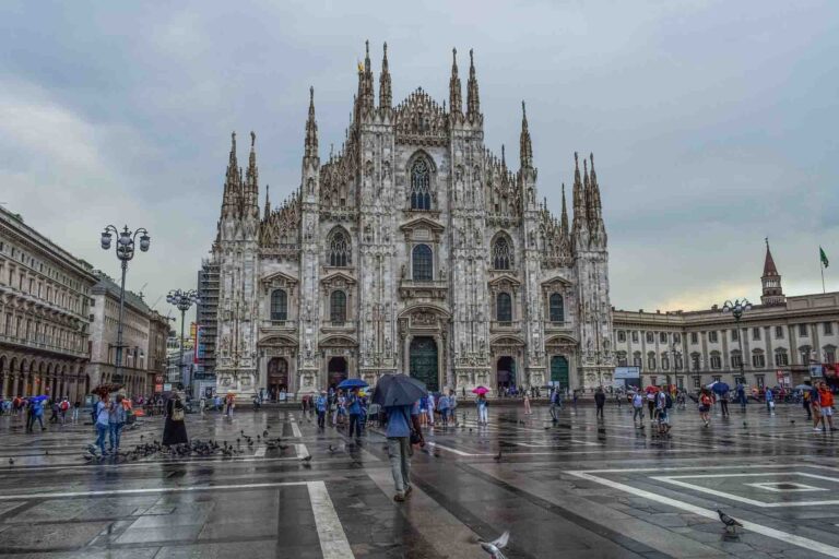 13-planes-que-hacer-en-milan-con-lluvia